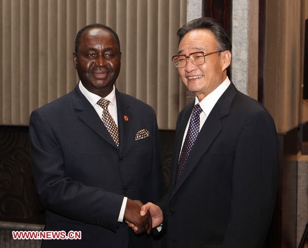 Wu Bangguo rencontre le président de la République centrafricaine