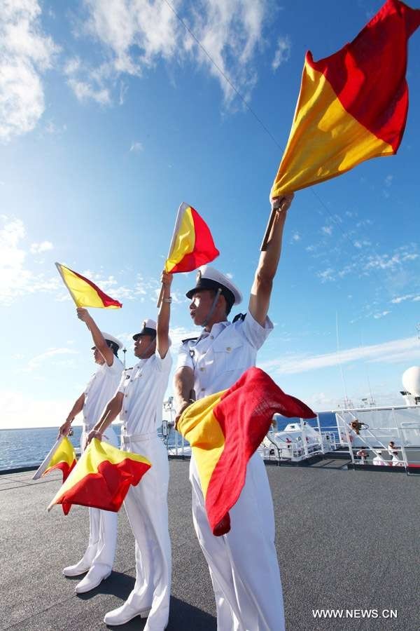 Fête nationale au bord du navire-hôpital "Arche de la paix"