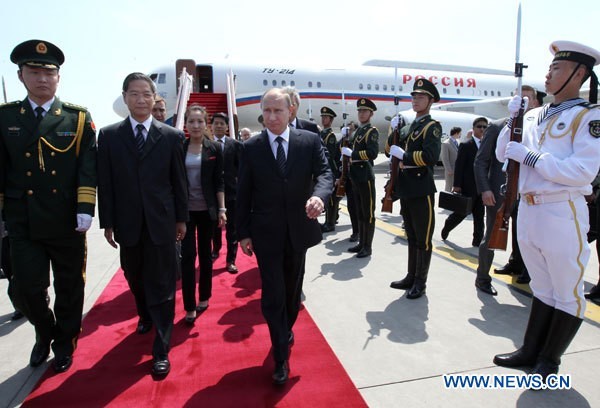 Arrivée du président russe à Beijing pour une visite d'Etat en Chine