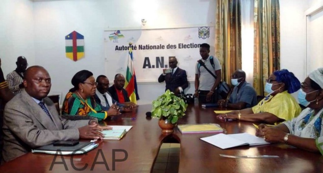 Catherine Samba-Panza, première candidate à la présidentielle