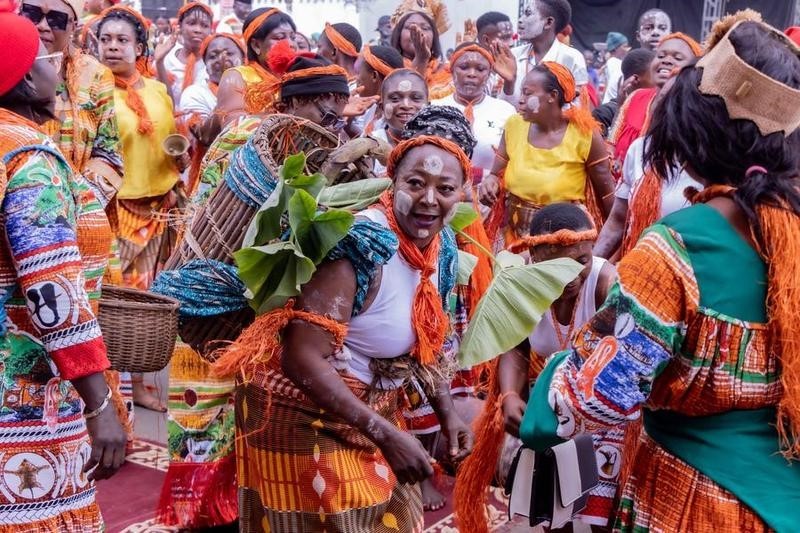 (Bonjour l’Afrique) La première fête culturelle apporte espoir et joie dans la région anglophone du Cameroun