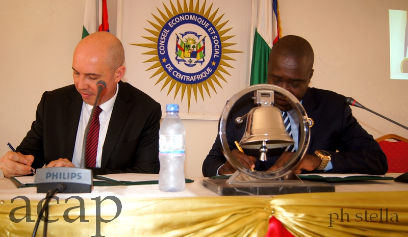 Signature d'une convention de coopération entre le conseil économique, social et environnemental du royaume du Maroc et le Conseil économique et social de la République Centrafricaine