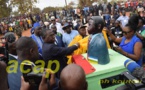 Henry Marie Dondra  inaugure un monument dédié au 1er Maire de Bimbo